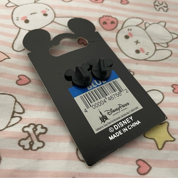 Nightmare Before Christmas Jack Skellington Pin
Spinning Disney World Badge - Picture 5 of 9